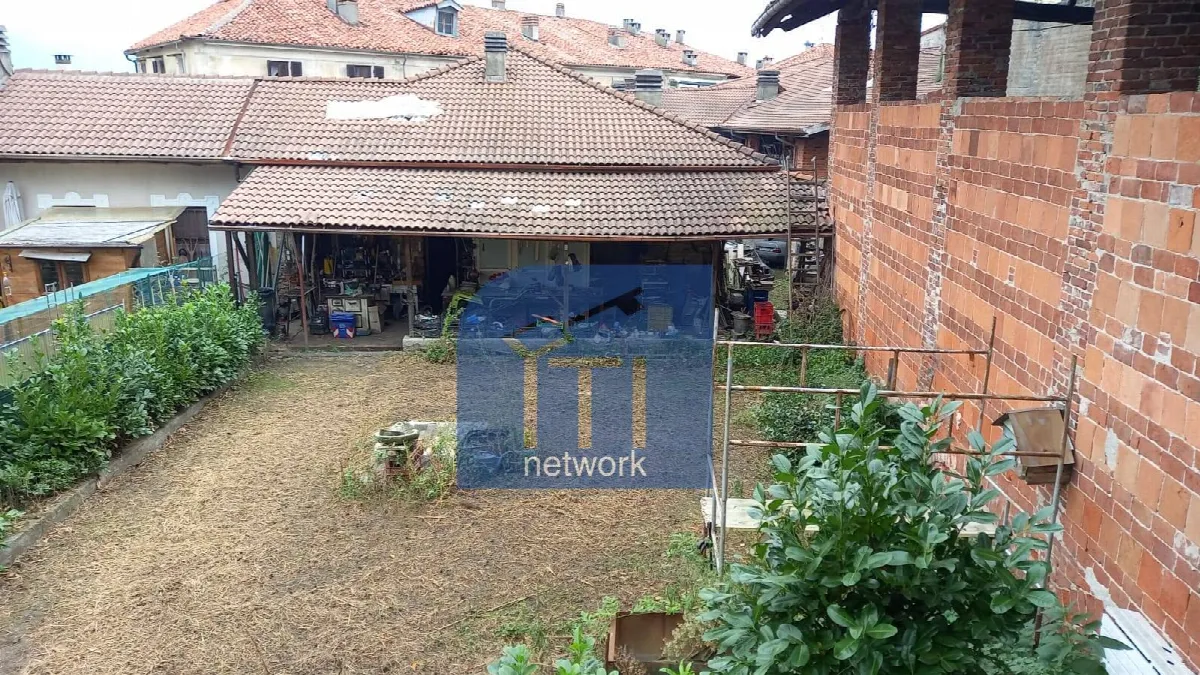 QUADRILOCALE in vendita a Cuorgnè - foto 2