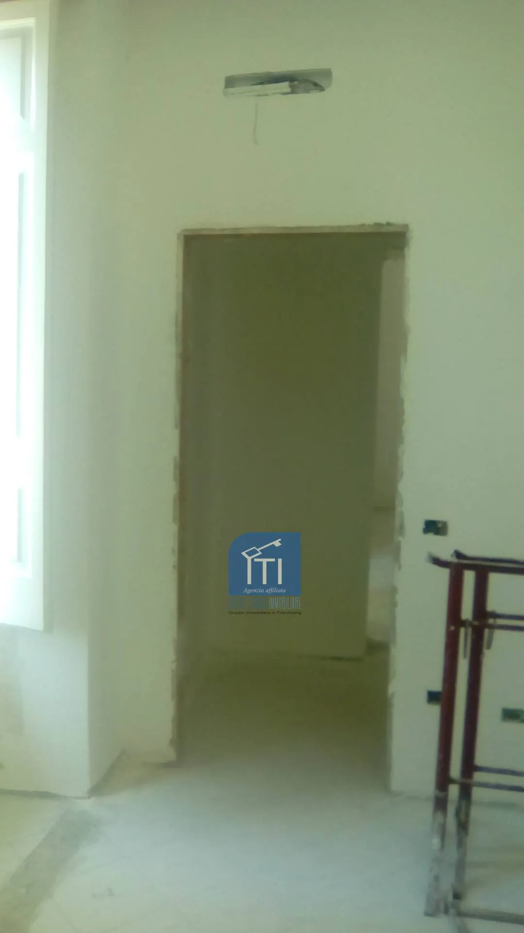 APPARTAMENTO + DI 4 LOCALI in vendita a Sant'Antimo - foto 5