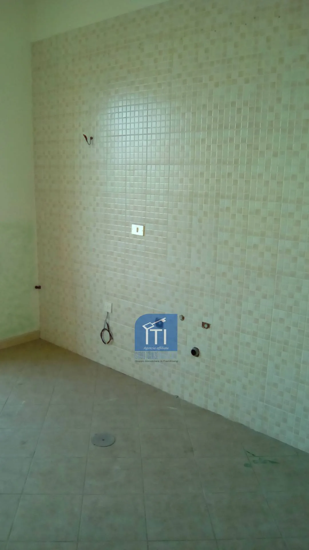 APPARTAMENTO + DI 4 LOCALI in vendita a Sant'Antimo - foto 3
