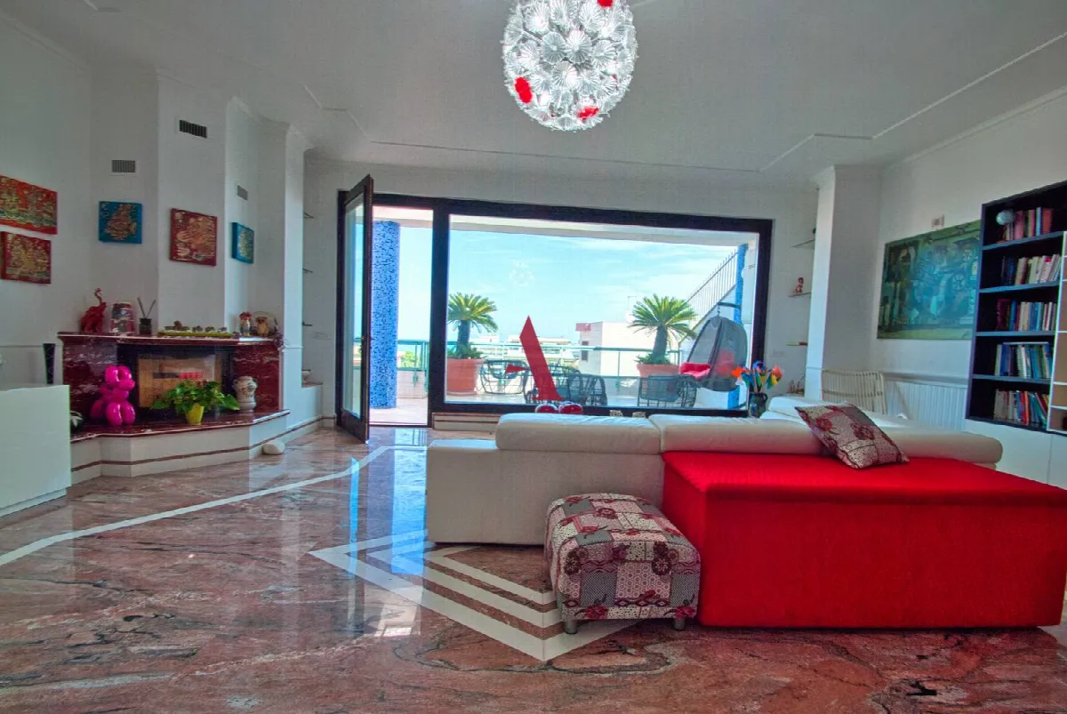 7 VANI in vendita a Trani - foto 2
