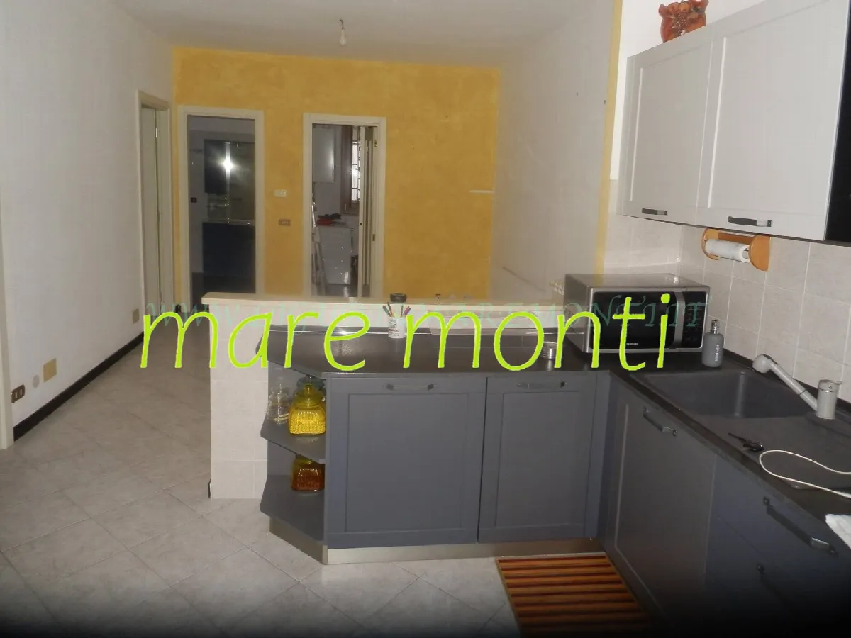 Appartamento in vendita a Savona, Santuario - foto 1