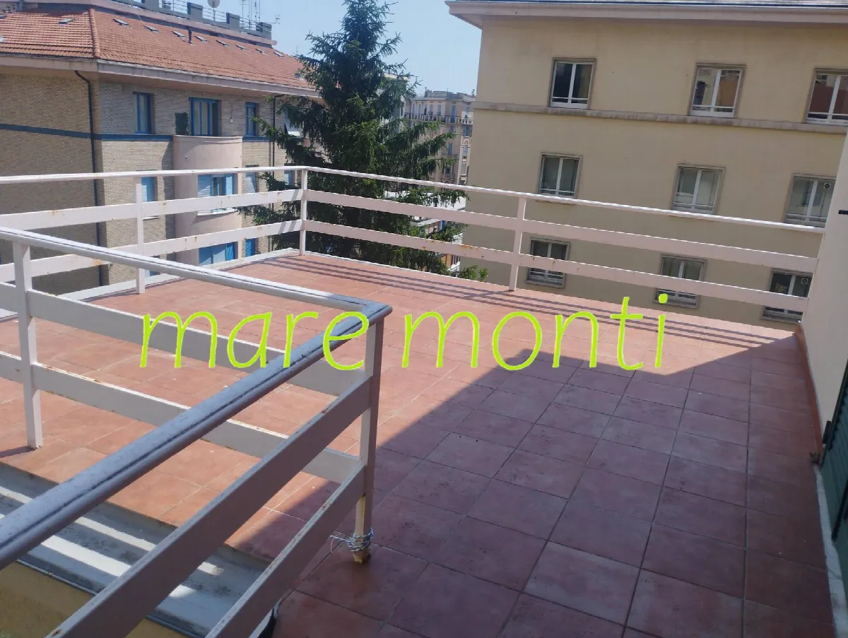 Appartamento in vendita a Savona, Centro - foto 1