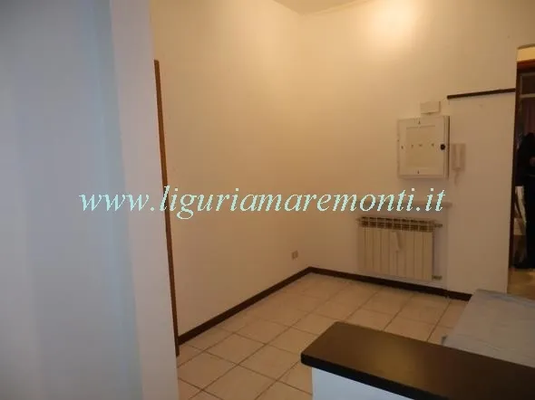 Appartamento in vendita a Savona, Centro storico - foto 8
