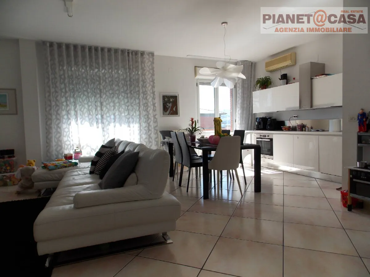 Appartamento in vendita a Spinetoli, PAGLIARE DEL TRONTO - foto 2