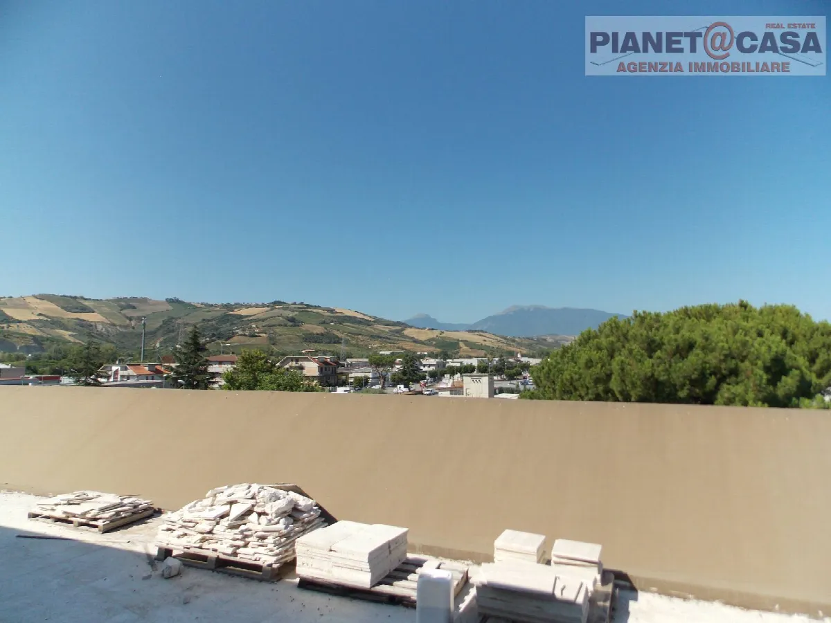 Appartamento in vendita a Spinetoli, PAGLIARE DEL TRONTO - foto 2