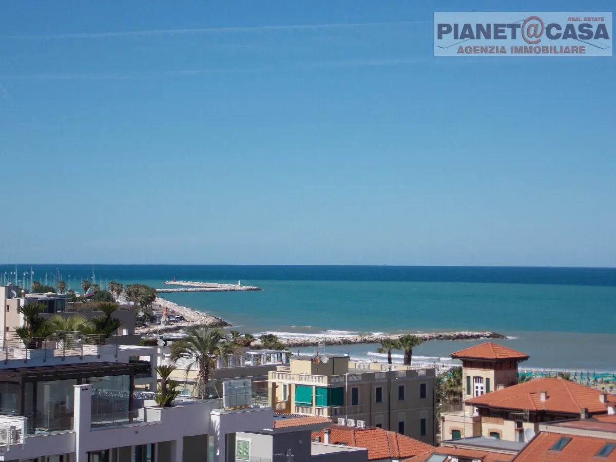 Appartamento in vendita a San Benedetto del Tronto, LUNGOMARE NORD - foto 1