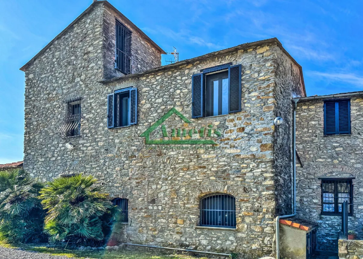 Appartamento in vendita a Imperia, Porto Maurizio periferia - foto 1