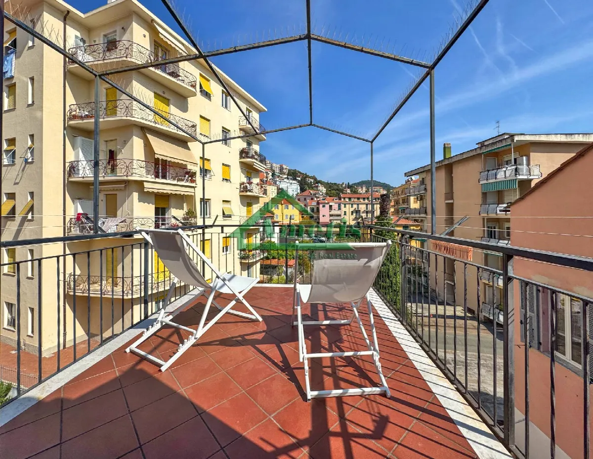Appartamento in vendita a Imperia, Porto Maurizio Borgo Marina - foto 2