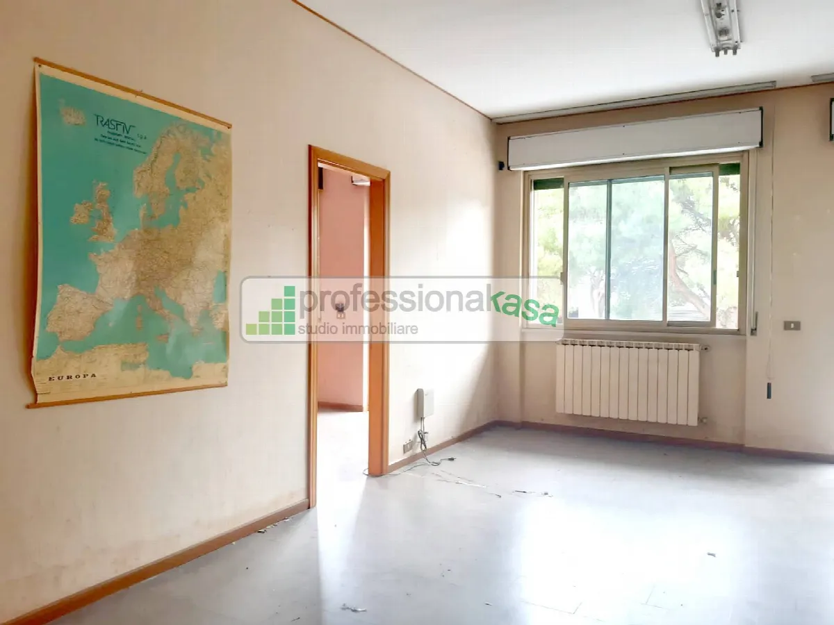 Appartamento con ingresso indipendente in vendita a San Salvo, San Salvo Paese - foto 2