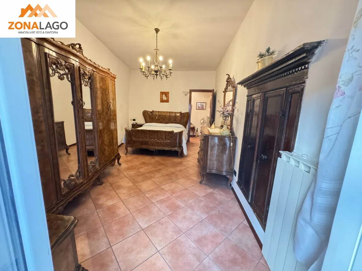 APPARTAMENTO in vendita a Sale Marasino, Centro/centro storico - foto 6