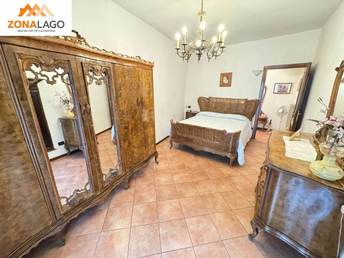 APPARTAMENTO in vendita a Sale Marasino, Centro/centro storico - foto 7