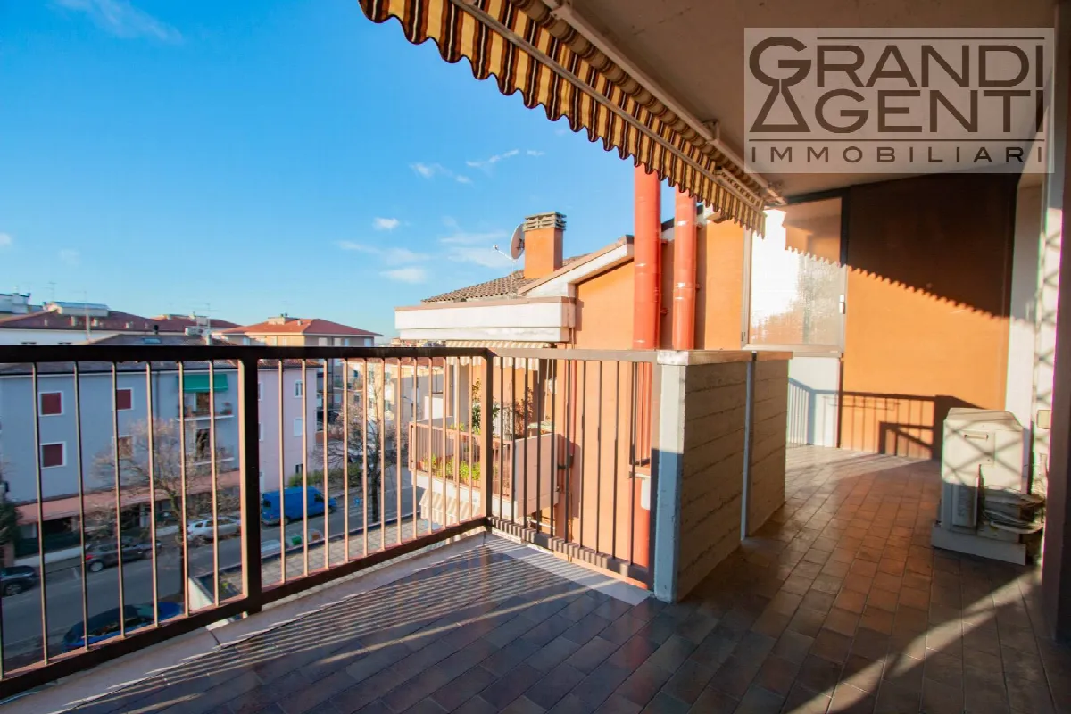Appartamento in vendita a Verona, Borgo Venezia - foto 1