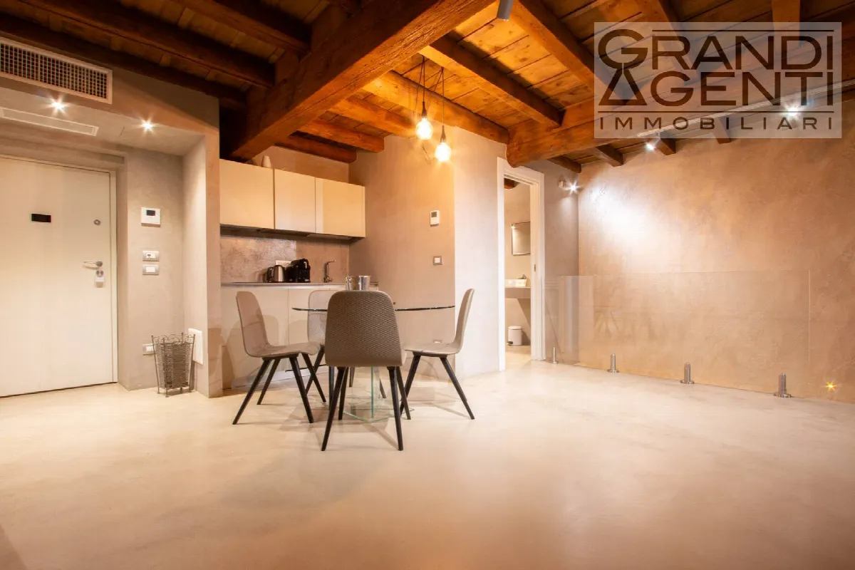 Appartamento in vendita a Verona, Centro storico - foto 4