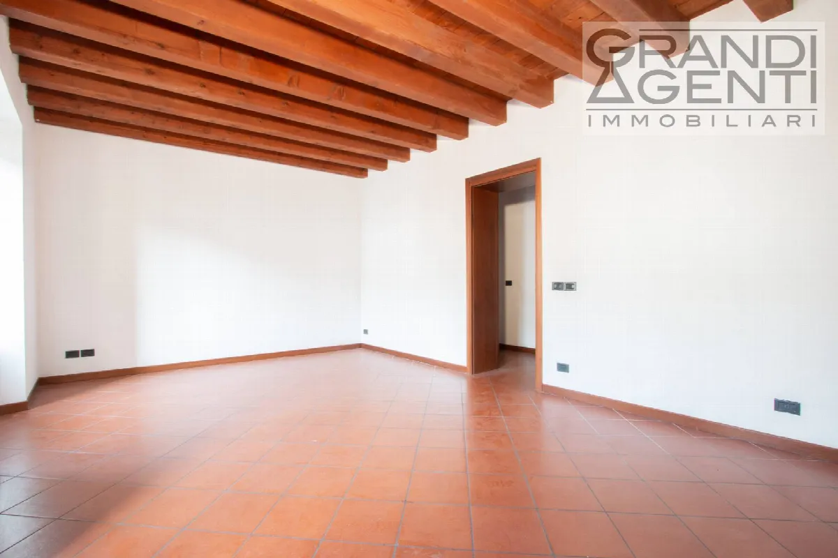 Appartamento in vendita a Verona, Centro storico - foto 2