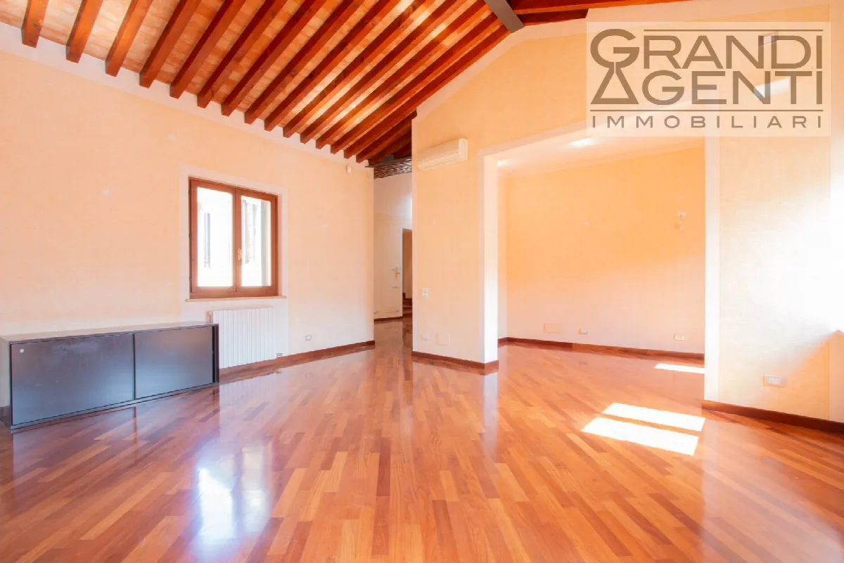Appartamento in vendita a Verona, Centro storico - foto 8