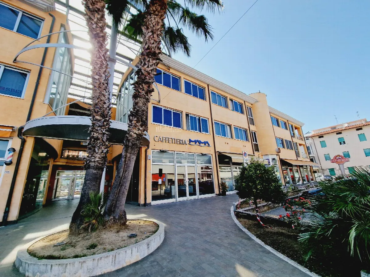 Appartamento in vendita a San Benedetto del Tronto, PORTO D'ASCOLI (centro) - foto 1