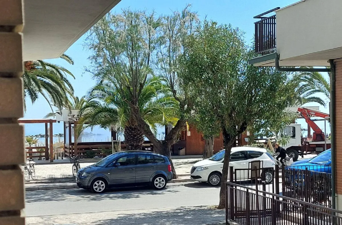 Appartamento in vendita a San Benedetto del Tronto, LUNGOMARE - foto 1