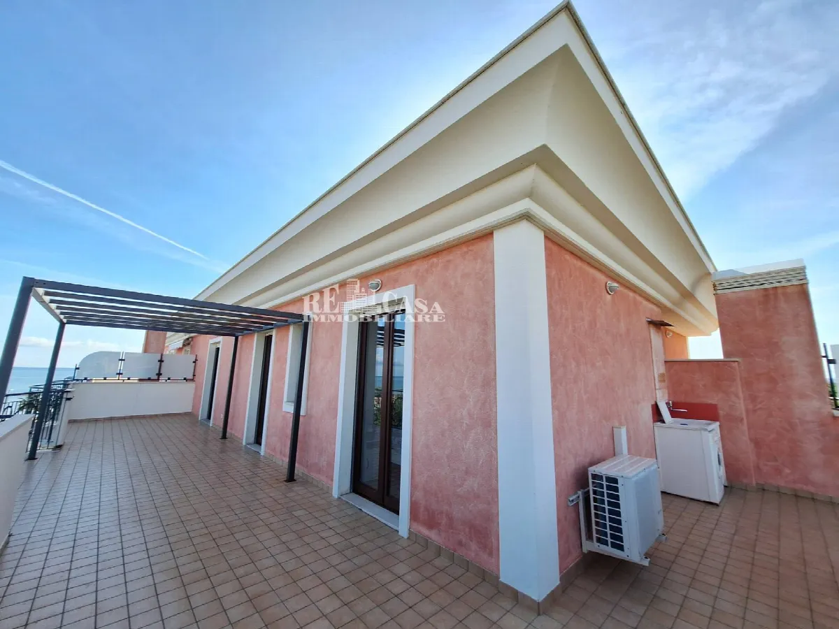 Appartamento in vendita a Martinsicuro, Mare - foto 1