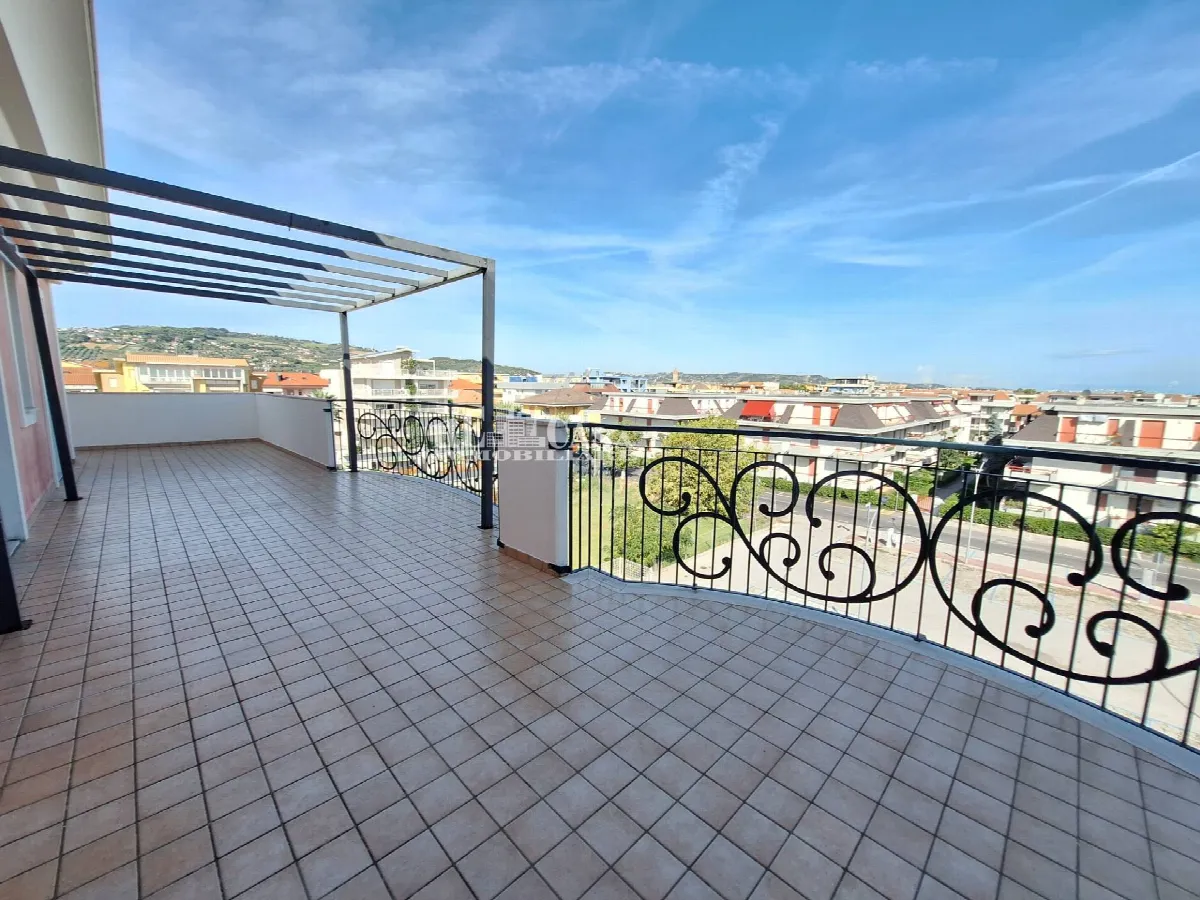 Appartamento in vendita a Martinsicuro, Mare - foto 3