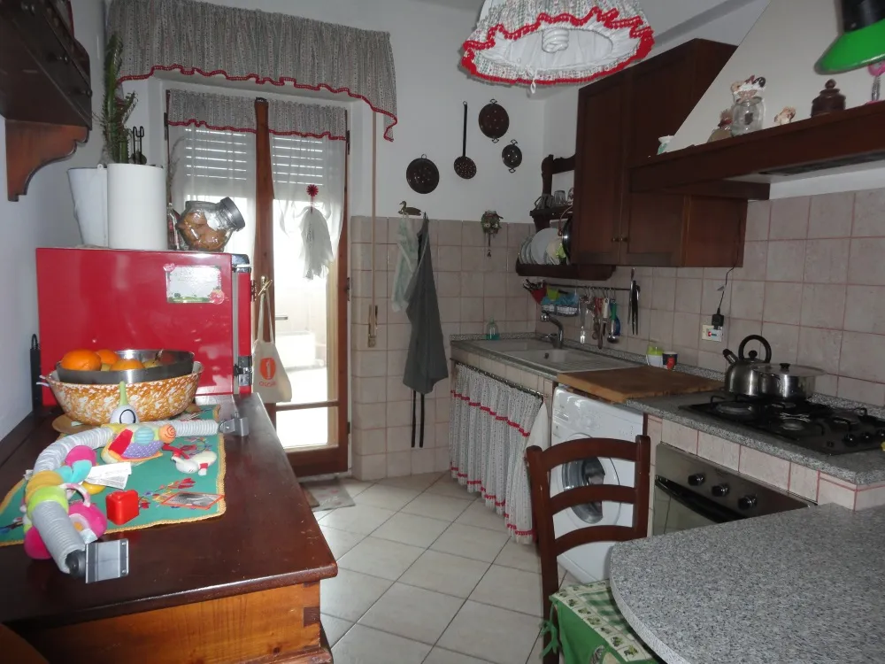 Appartamento / casa in citta\' della provincia  in vendita a Falconara Marittima - foto 1