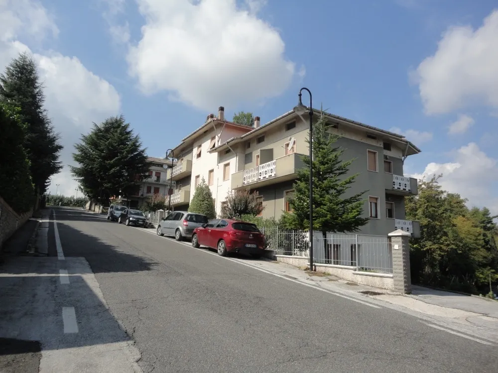 Casa nei borghi e castelli  in vendita a Poggio San Marcello - foto 1