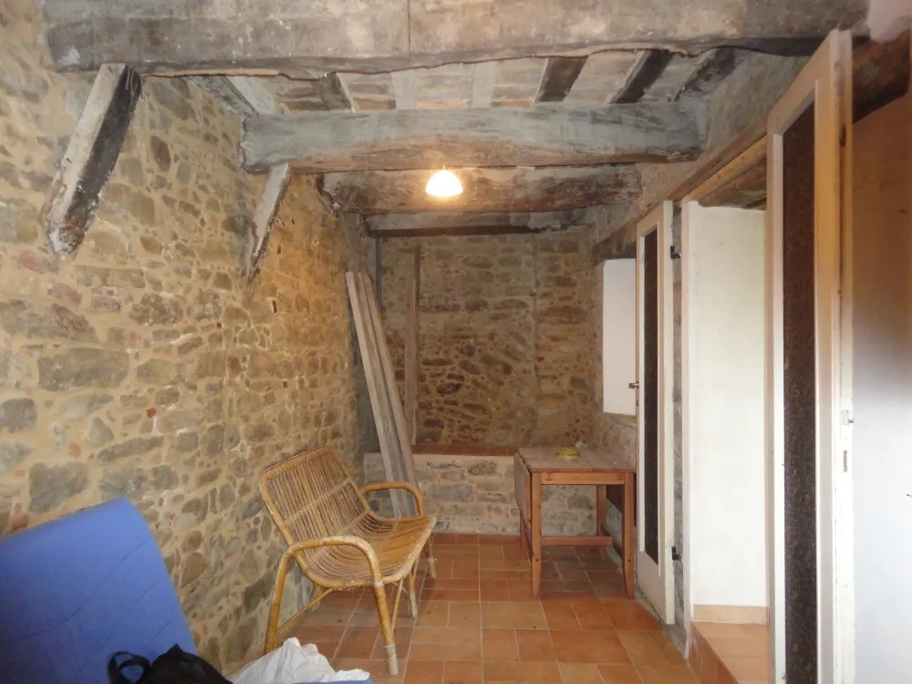 Casa nei borghi e castelli  in vendita a Monte Roberto - foto 1