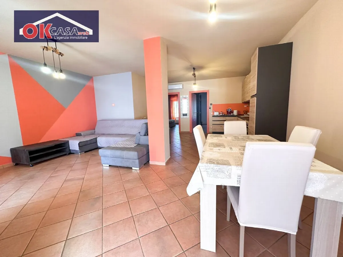 Appartamento in vendita a Desenzano del Garda, Vaccarolo - foto 2