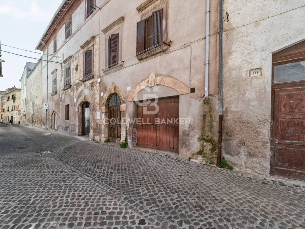 Appartamento in vendita a Tarquinia, Centro Storico - foto 1