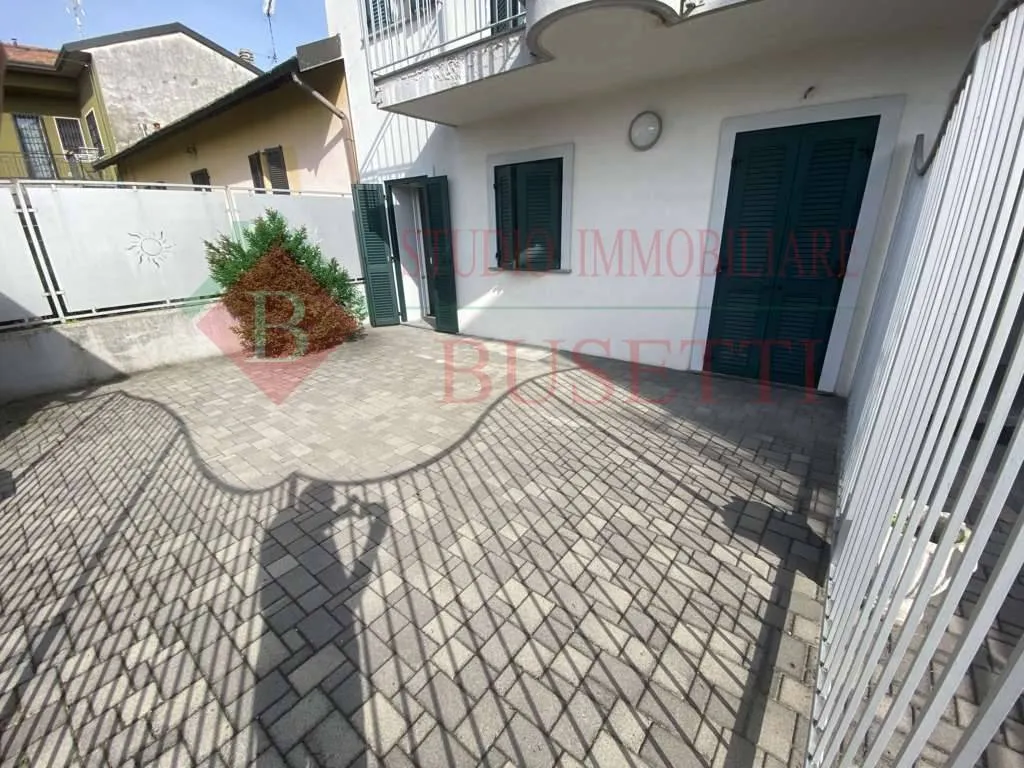 Stabile in vendita a Busto Arsizio, Borsano - foto 2