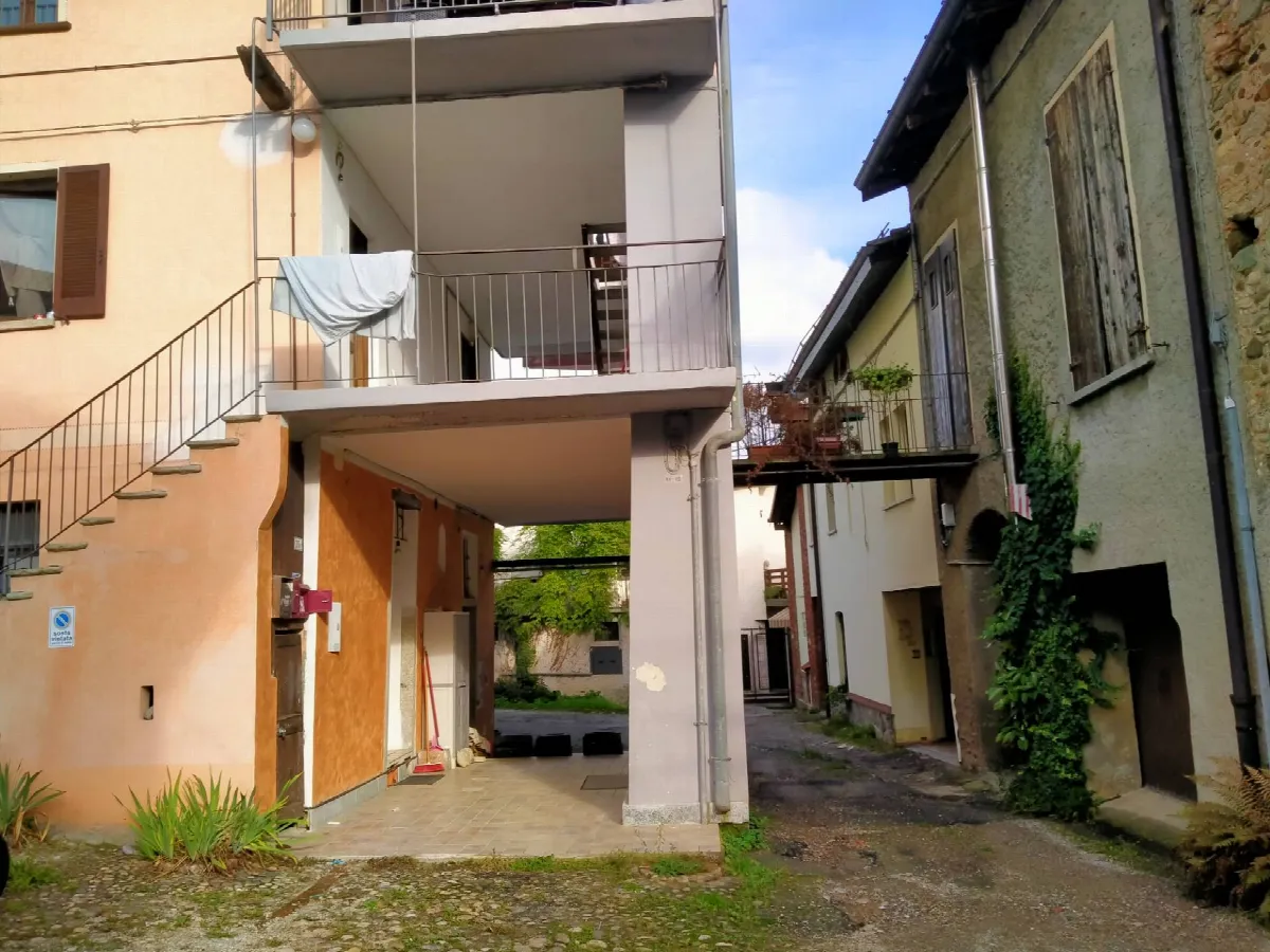 Appartamento in vendita a Castronno, Sant'Alessandro - foto 2
