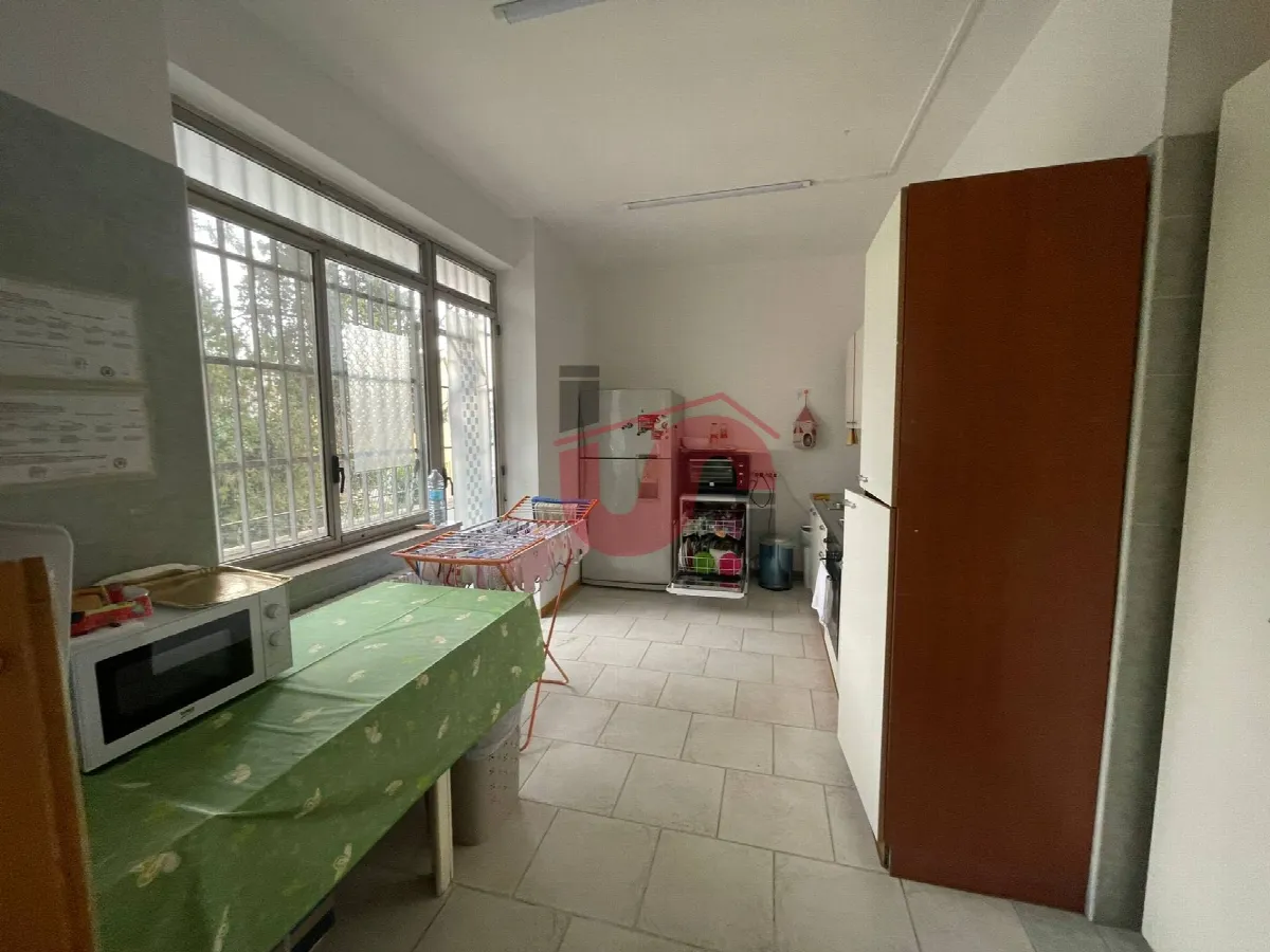 APPARTAMENTO + DI 4 LOCALI in vendita a Benevento, Mellusi/Atlantici - foto 6