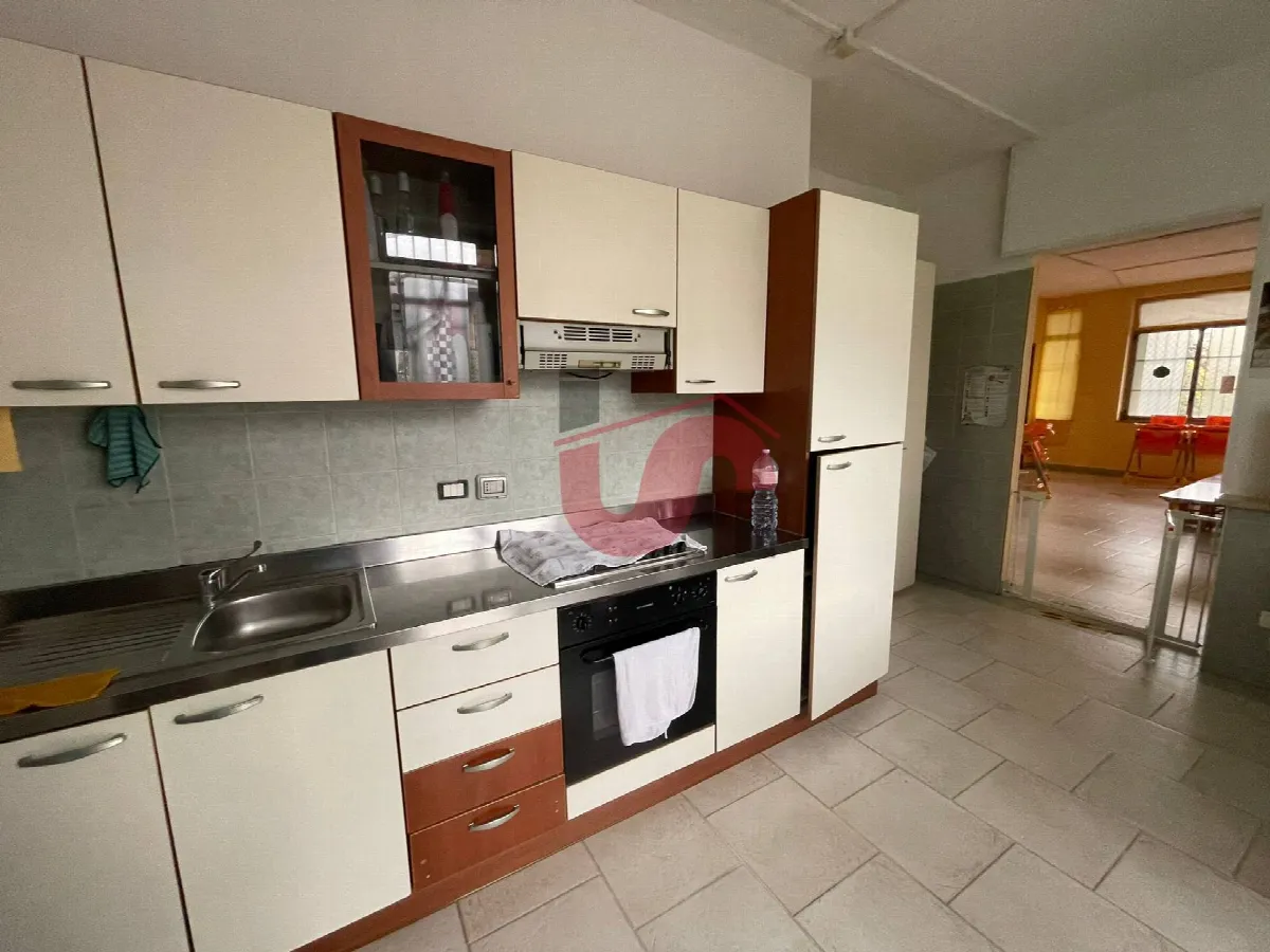APPARTAMENTO + DI 4 LOCALI in vendita a Benevento, Mellusi/Atlantici - foto 9