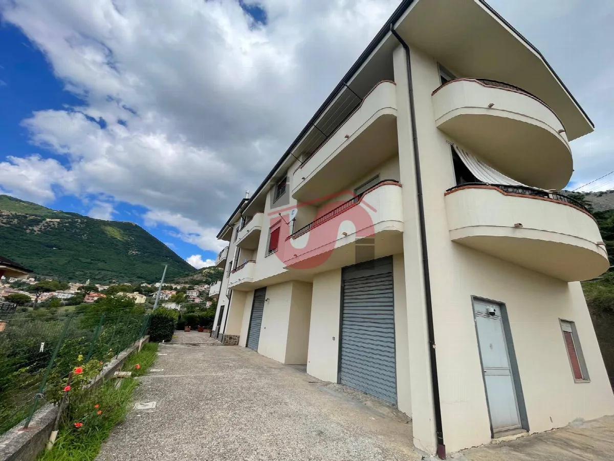 QUADRILOCALE in vendita a Vitulano - foto 2
