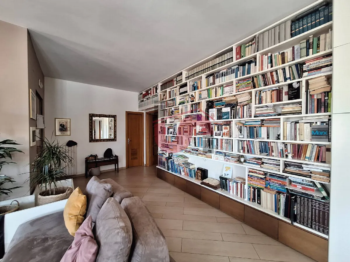 APPARTAMENTO + DI 4 LOCALI in vendita a Benevento - foto 10