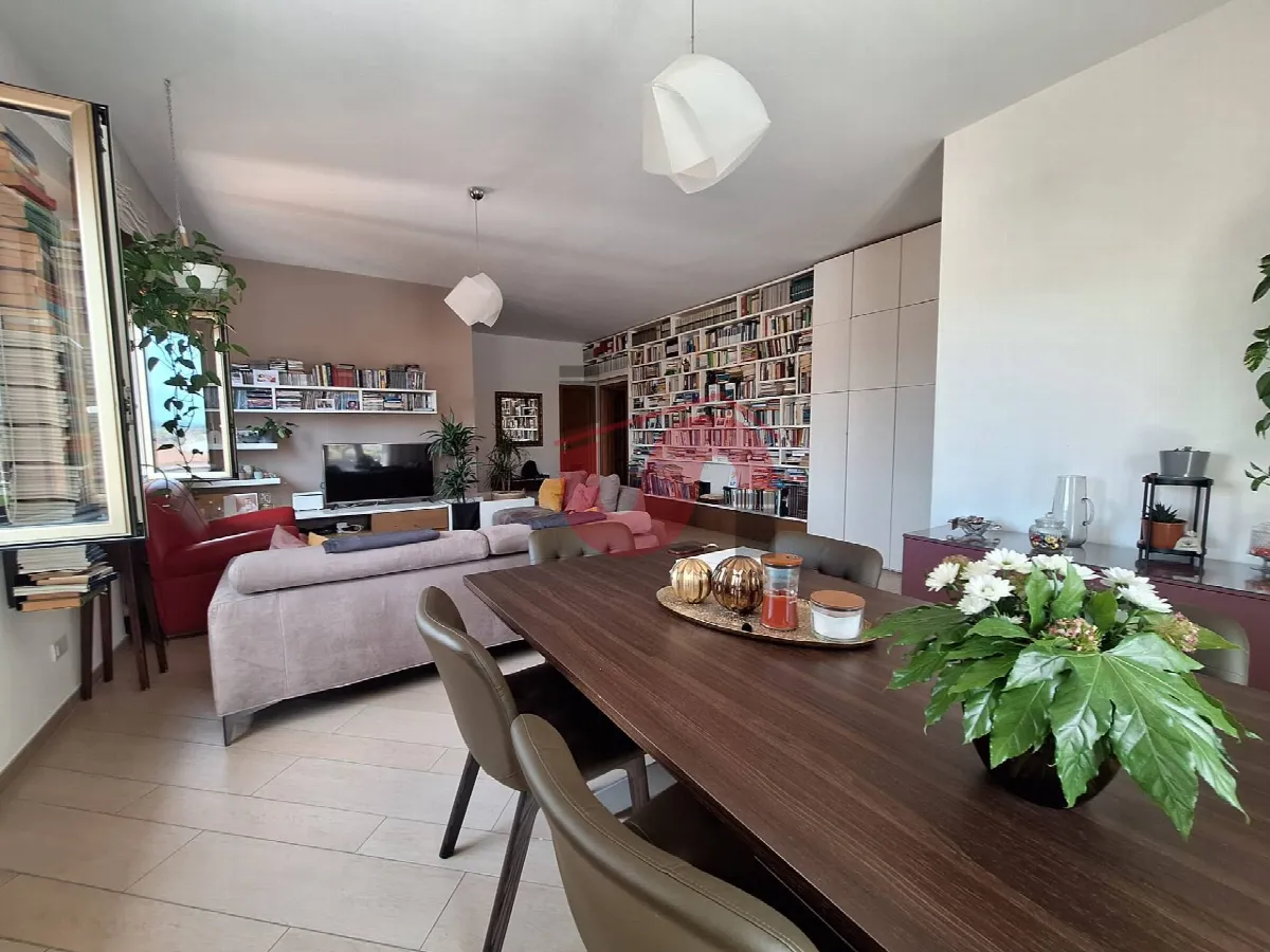 APPARTAMENTO + DI 4 LOCALI in vendita a Benevento - foto 5