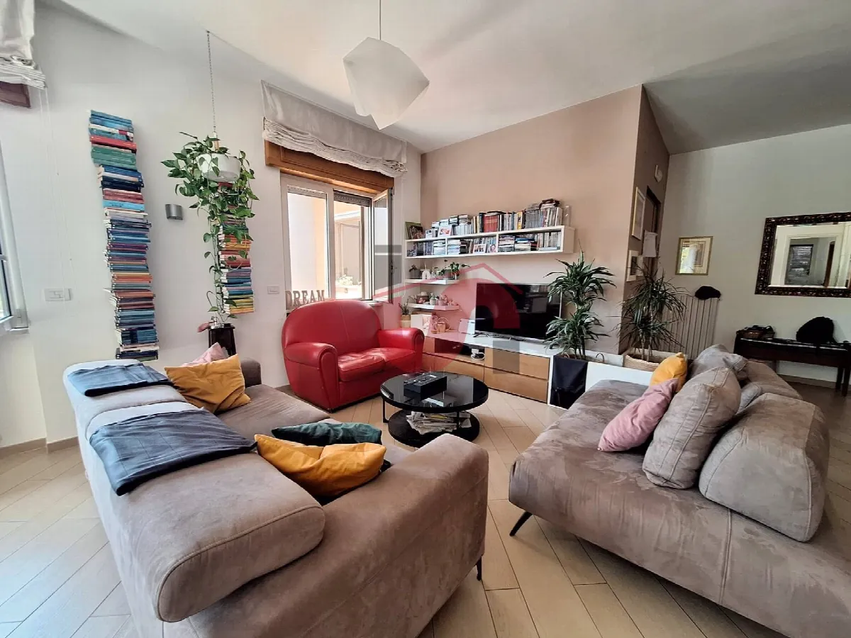 APPARTAMENTO + DI 4 LOCALI in vendita a Benevento - foto 9