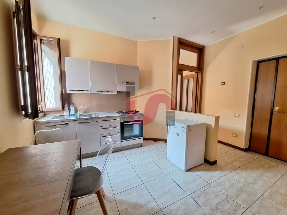 Appartamento in vendita a Benevento, CENTRO STORICO - foto 1