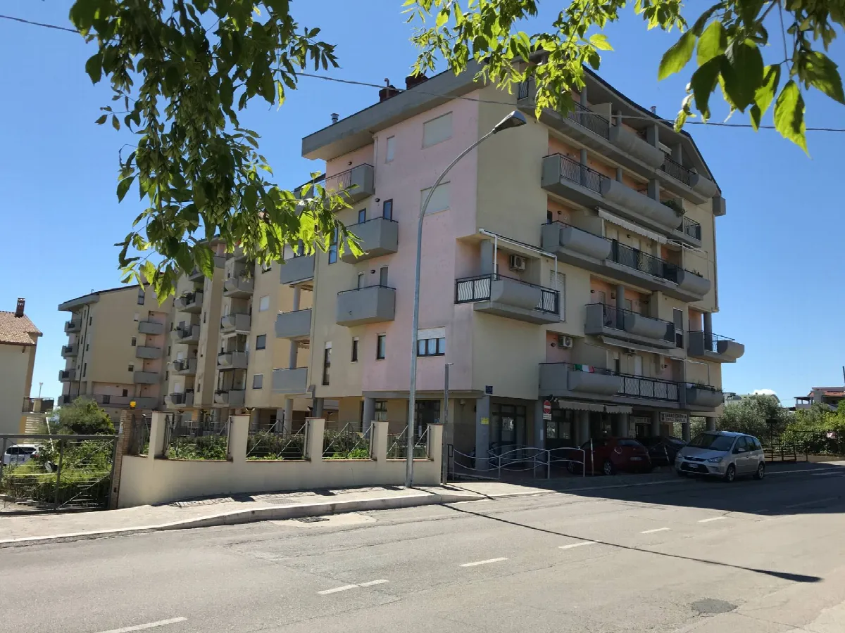 Appartamento in vendita a Vasto, ZONA PERIFERICA - foto 1