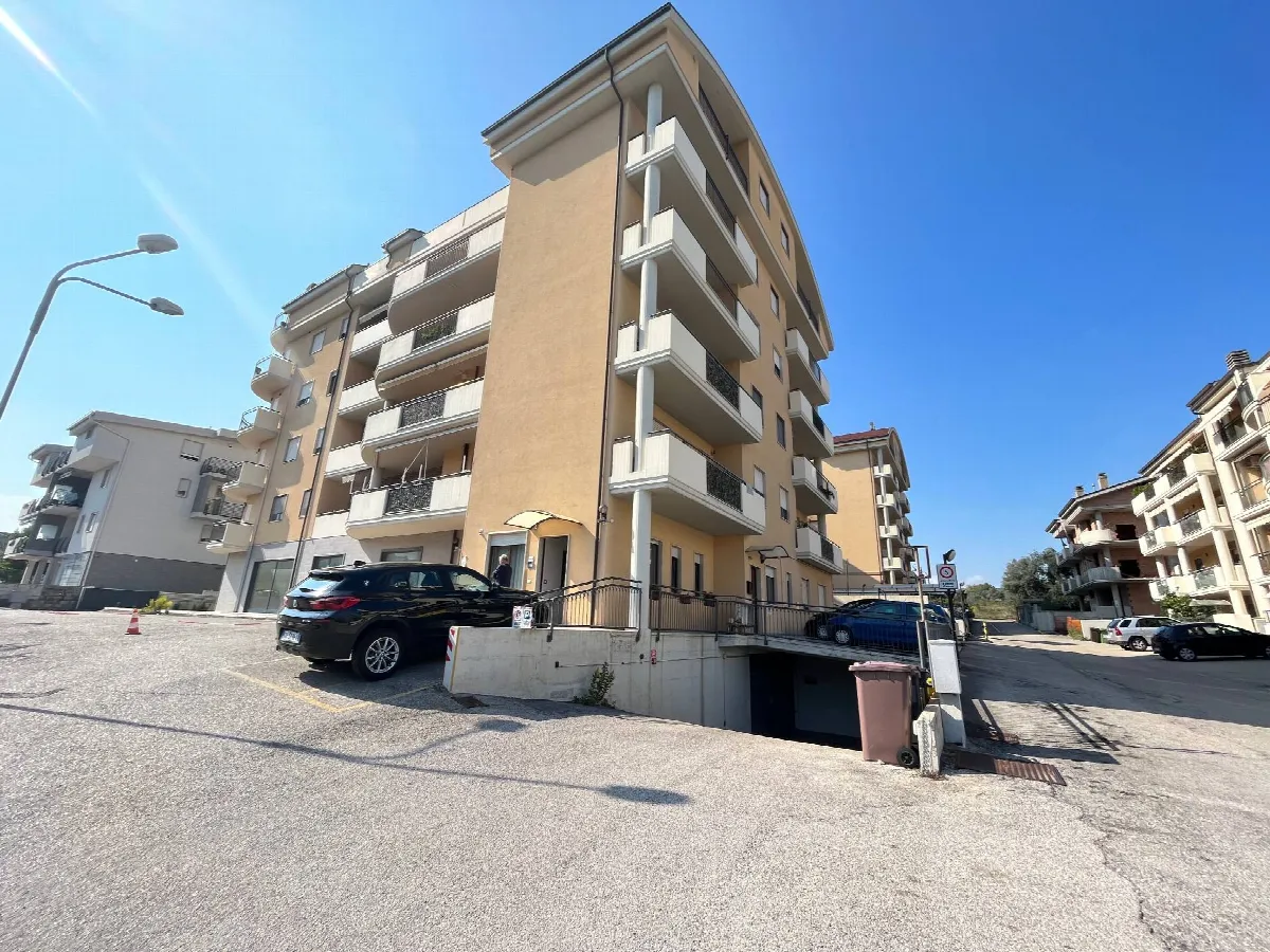 Appartamento in vendita a Vasto, ZONA PERIFERICA - foto 1