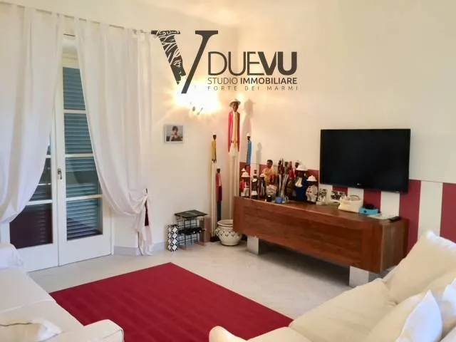 Appartamento in vendita a Forte dei Marmi, Centrale - foto 2