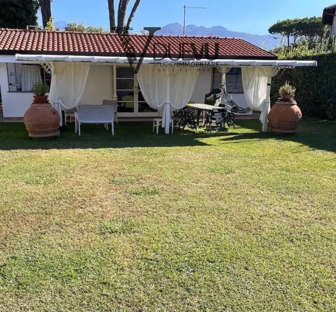Appartamento in vendita a Forte dei Marmi, Levante - foto 1