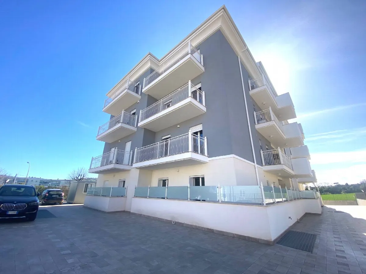 Appartamento in vendita a San Benedetto del Tronto, Porto D'ascoli residenziale - foto 2