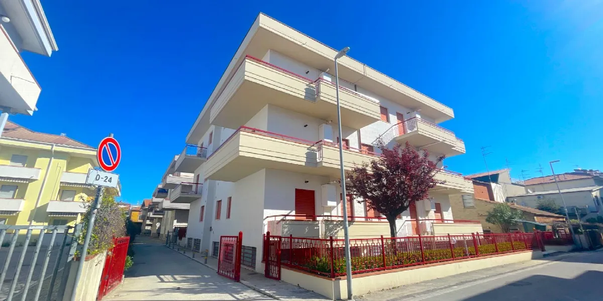 Appartamento in vendita a Alba Adriatica, Lungomare - foto 2