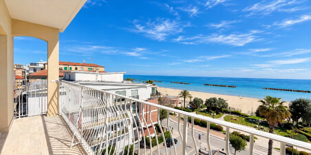 Appartamento in vendita a San Benedetto del Tronto, Porto D'ascoli lungomare - foto 2