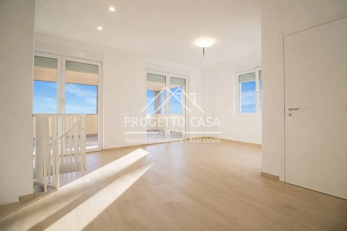 Appartamento in vendita a Camaiore, Lido di Camaiore - foto 1