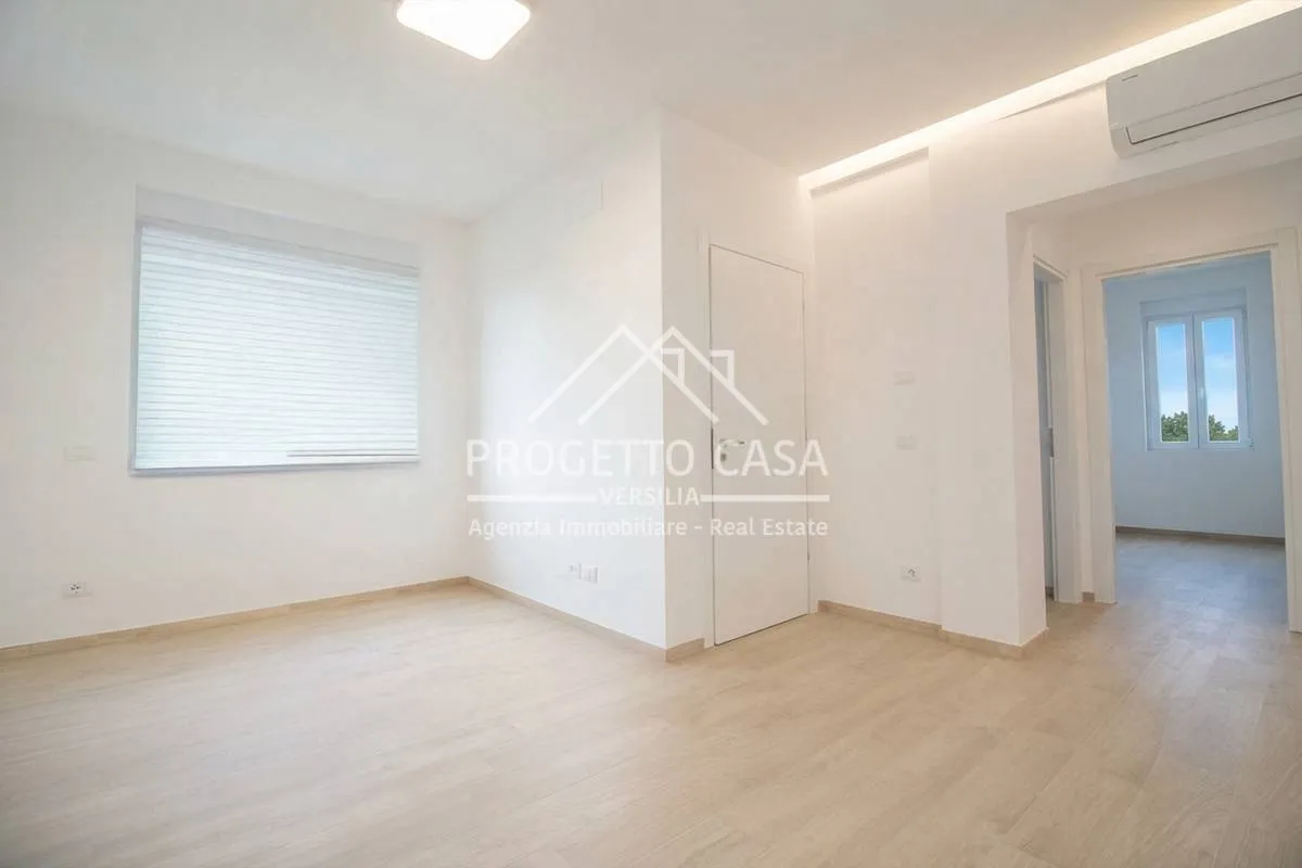 Appartamento in vendita a Camaiore, Lido di Camaiore - foto 2