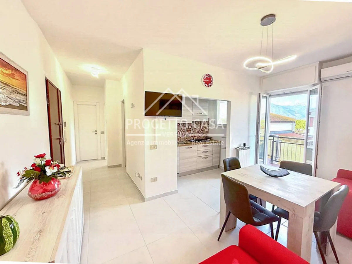 Appartamento in vendita a Camaiore, Lido di Camaiore - foto 1