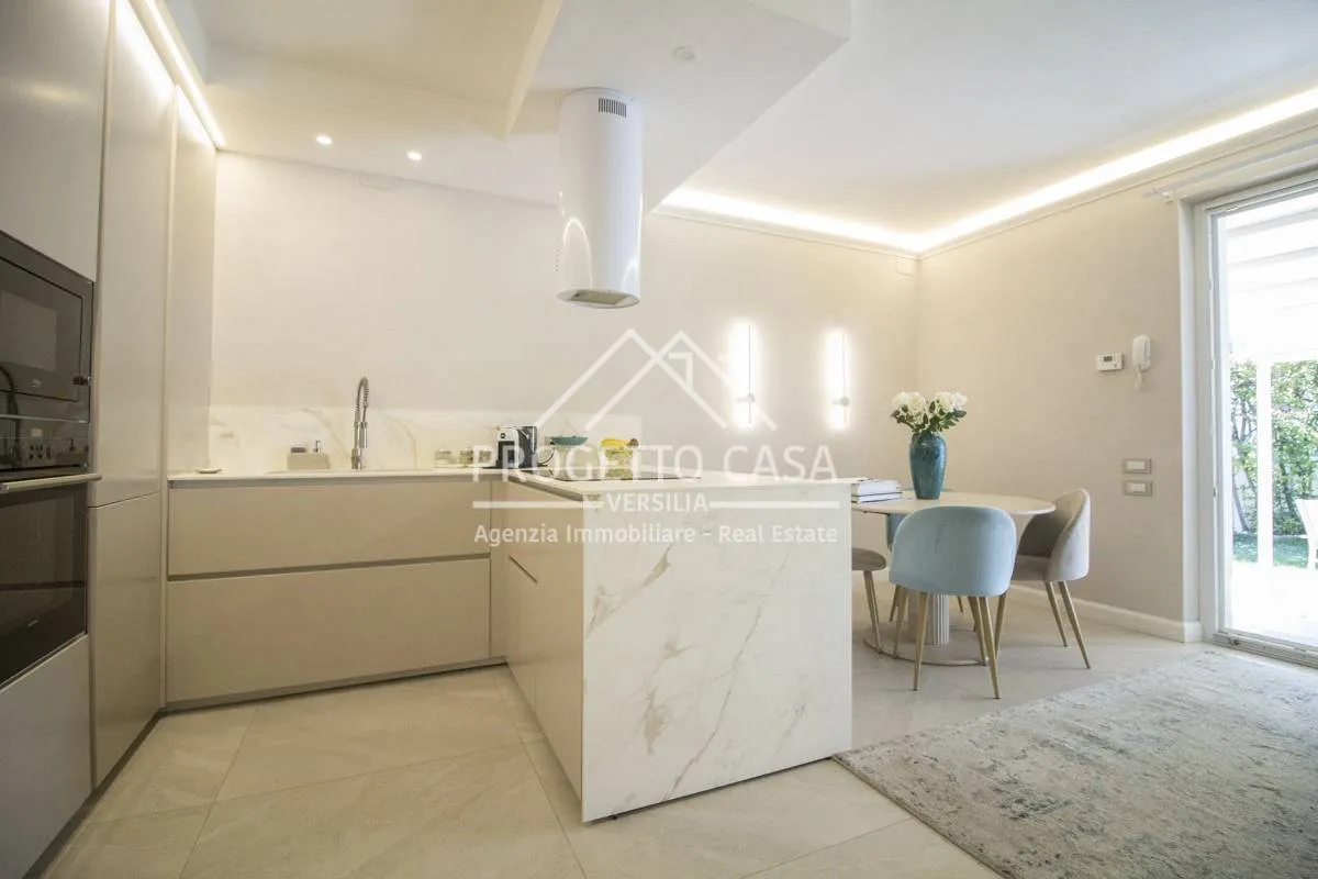 Appartamento in vendita a Camaiore, Lido di Camaiore - foto 4