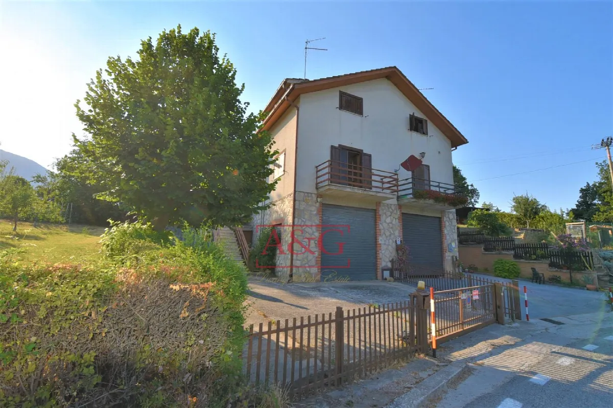 Appartamento in vendita a Montemonaco, Campagna - foto 2