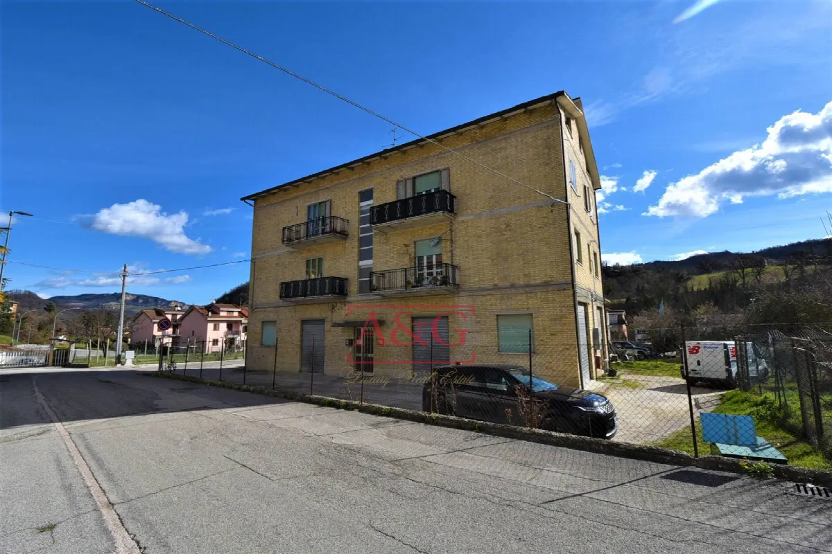Appartamento in vendita a Comunanza, Centro - foto 2